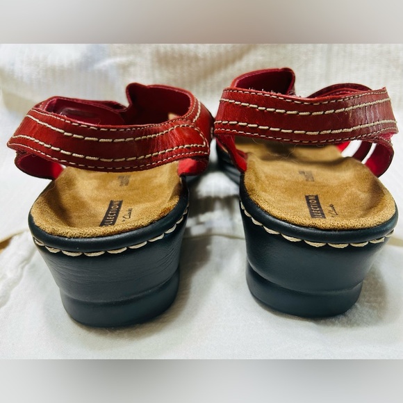 Clark leather sandals, 10w, only worn twice.  Great condition. - Picture 5 of 7